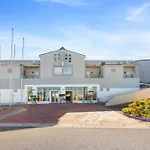 Leisure Bay 117